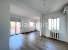 Alquiler piso, 130 m², cerca de bus y tren, Calle de Lluís el Piadós