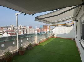 Pis, 65 m², prop de bus i tren, Calle de Reding