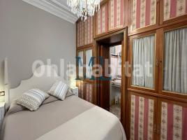 Dúplex, 95 m², cerca de bus y tren