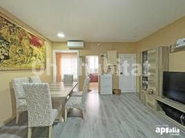 Piso, 92 m², cerca de bus y tren
