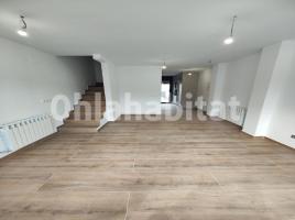 Casa (unifamiliar adosada), 100 m², Calle de Canigó
