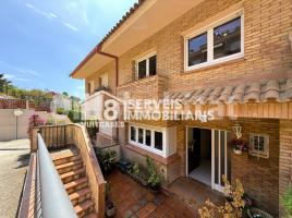 Casa (unifamiliar adosada), 290 m², cerca de bus y tren, Paseo de les Monges