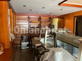 For rent business premises, 140 m², near bus and train