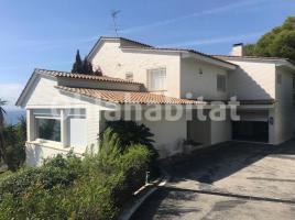 Houses (villa / tower), 790 m²