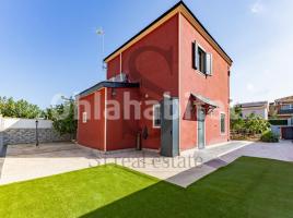 Casa (unifamiliar aïllada), 128 m², Calle de la Ginesta