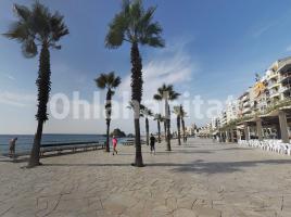 Pis, 78 m², près de bus et de train, Calle Canigo