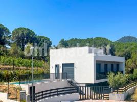 Houses (villa / tower), 172 m², new, Calle de Rocatosa