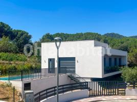 Houses (villa / tower), 172 m², new, Calle de Rocatosa