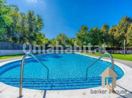 Flat, 133 m², almost new, Zona