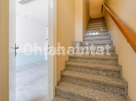 Casa (unifamiliar adossada), 248 m², prop de bus i tren