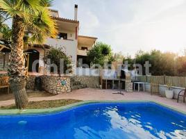 Houses (villa / tower), 420 m², almost new, Calle del Llimoner