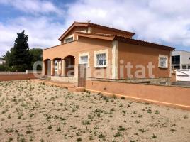 Casa (xalet / torre), 325 m², prop de bus i tren, seminou, Calle Escorpí