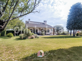 Houses (villa / tower), 330 m²