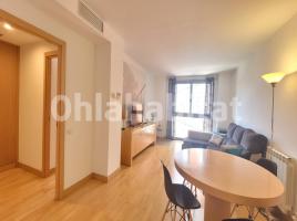 Louer pis, 65 m², près de bus et de train, presque neuf, Avenida Diagonal