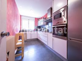 Pis, 93 m², prop de bus i tren