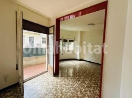 Piso, 138 m², cerca de bus y tren, Calle de Sant Isidre