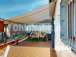 Casa (chalet / torre), 226 m², cerca de bus y tren