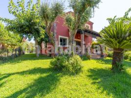  (), 152 m²