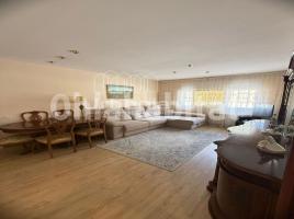 Piso, 103 m², seminuevo, Zona