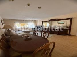 Piso, 103 m², seminuevo, Zona