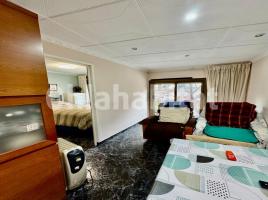 Pis, 61 m², prop de bus i tren, Calle d'Irlanda
