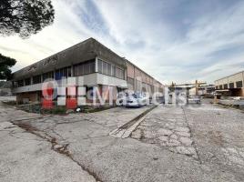 Nave industrial, 4000 m², Zona