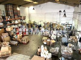 Nau industrial, 670 m², Zona