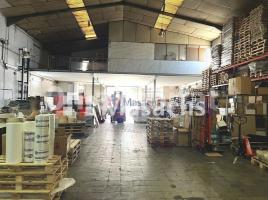 Nau industrial, 670 m², Zona