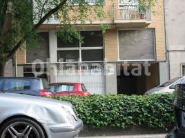 Local comercial, 420 m², Zona
