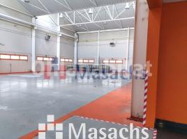 Industrial, 4600 m², Zona