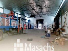 Nave industrial, 820 m², Zona