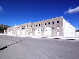 Louer , 363 m², Zona