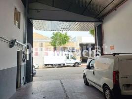 For rent industrial, 563 m², Zona
