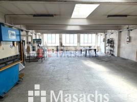 Nave industrial, 2014 m², Zona