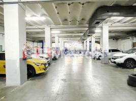 , 758 m², Zona