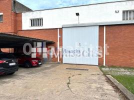 Nave industrial, 650 m², Zona