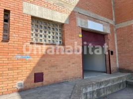 Louer , 160 m², Zona