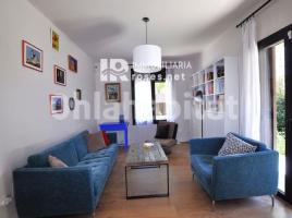 Casa (unifamiliar adosada), 184 m², Zona