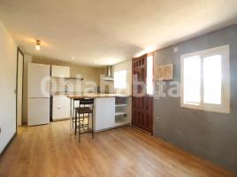  (unifamiliar aïllada), 52.03 m², près de bus et de train