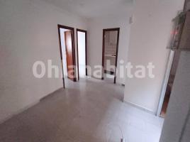 Flat, 55 m², near bus and train