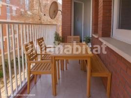 Piso, 88 m², cerca de bus y tren