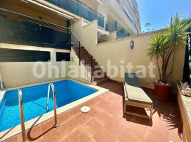 Piso, 159 m², cerca de bus y tren