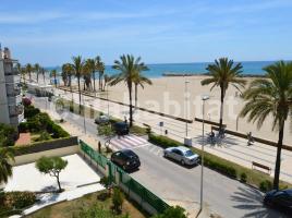 Ático, 92 m², cerca de bus y tren