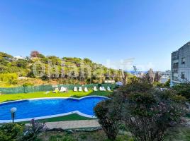 Apartamento, 50 m², cerca de bus y tren