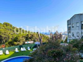 Apartamento, 50 m², cerca de bus y tren