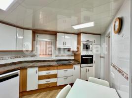 Flat, 65 m², near bus and train