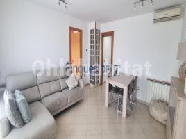 Flat, 85 m², almost new