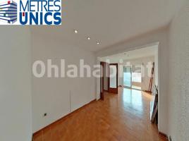 Flat, 110 m², near bus and train, Calle de Sant Cugat