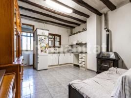  (unifamiliar aïllada), 99 m², près de bus et de train