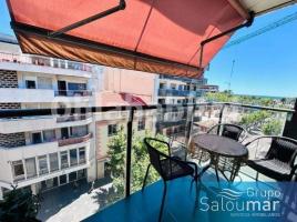 Piso, 136 m², cerca de bus y tren